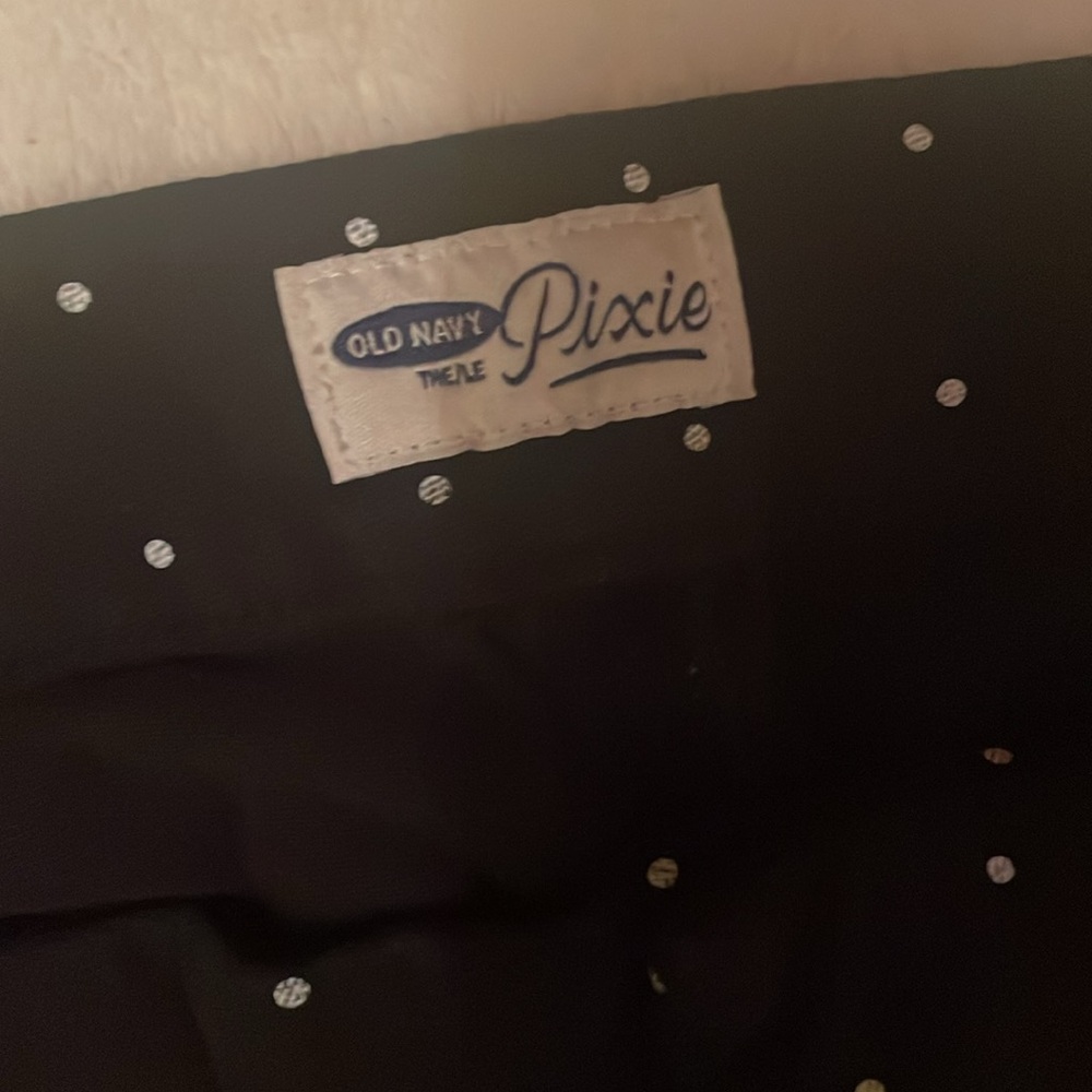 Old Navy size 14 Pixie pant - Picture 2 of 3